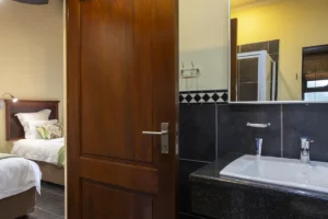 hippo-hills-bedroom-3